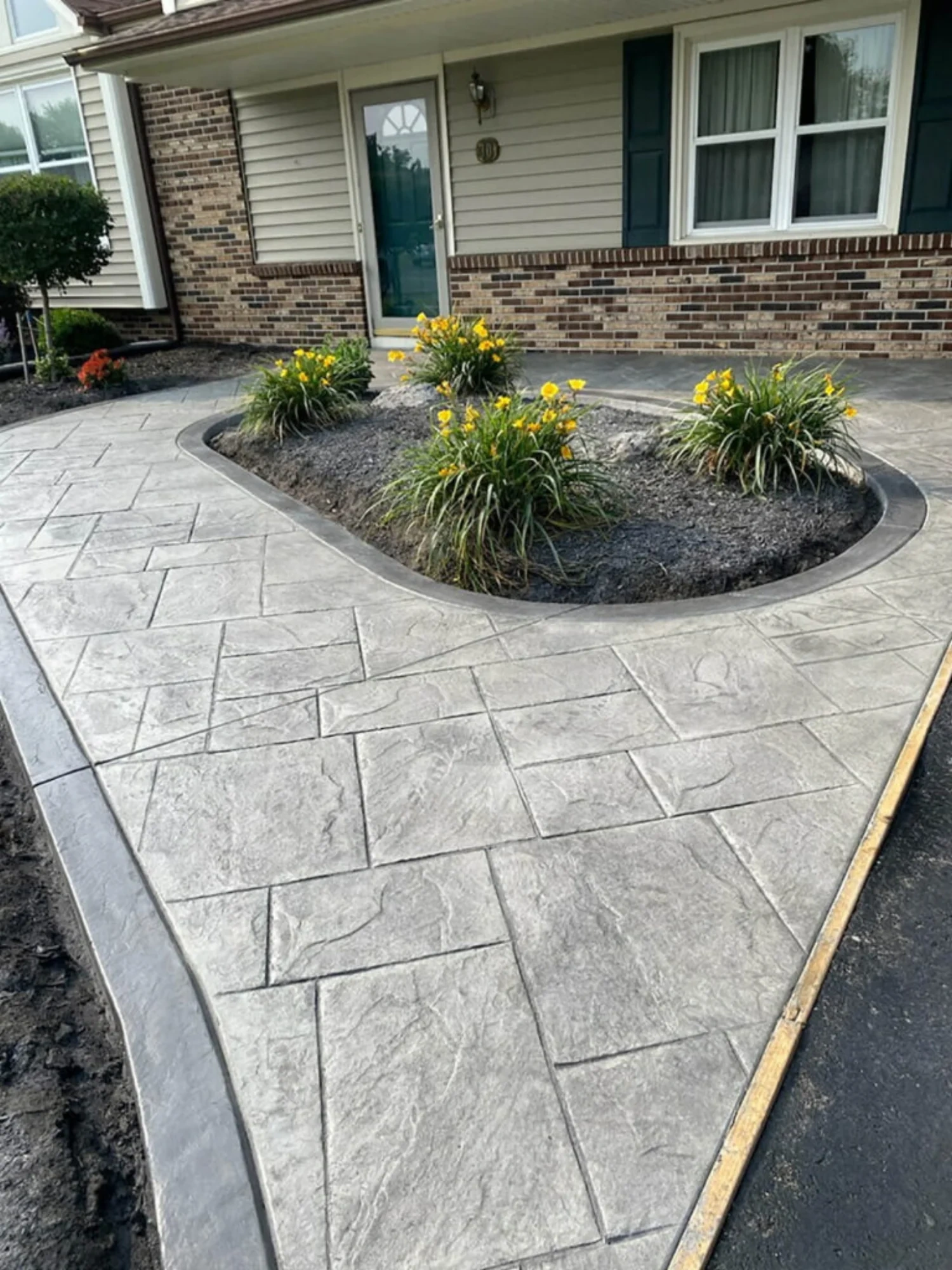 Pouring Praises Custom Concrete &mdash; about the crew